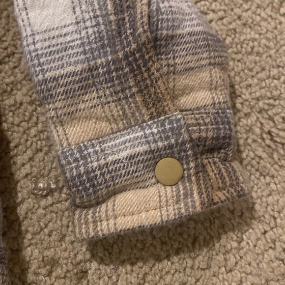 Plaid Toddler Shacket - Picture 4 of 6